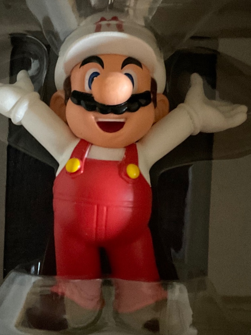 SUPER MARIO FIRE MARIO CHRISTMAS ORNAMENT NWT